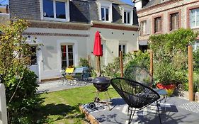 L'Estaca Maison de pêcheur avec jardin bord de mer